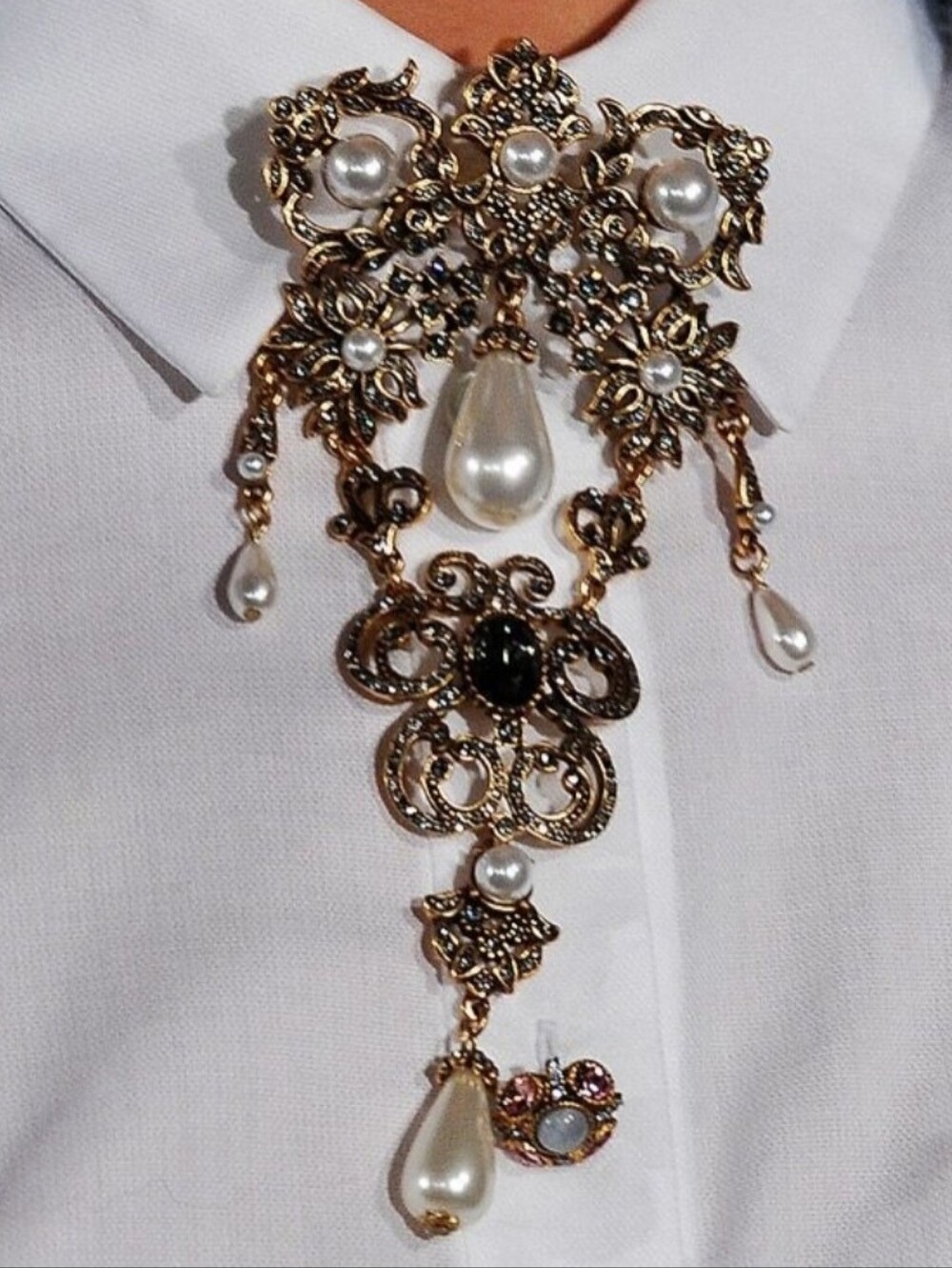 Oscar De La Renta Vintage Pendant Necklace Brooch Faux Pearls Green Purple Gold